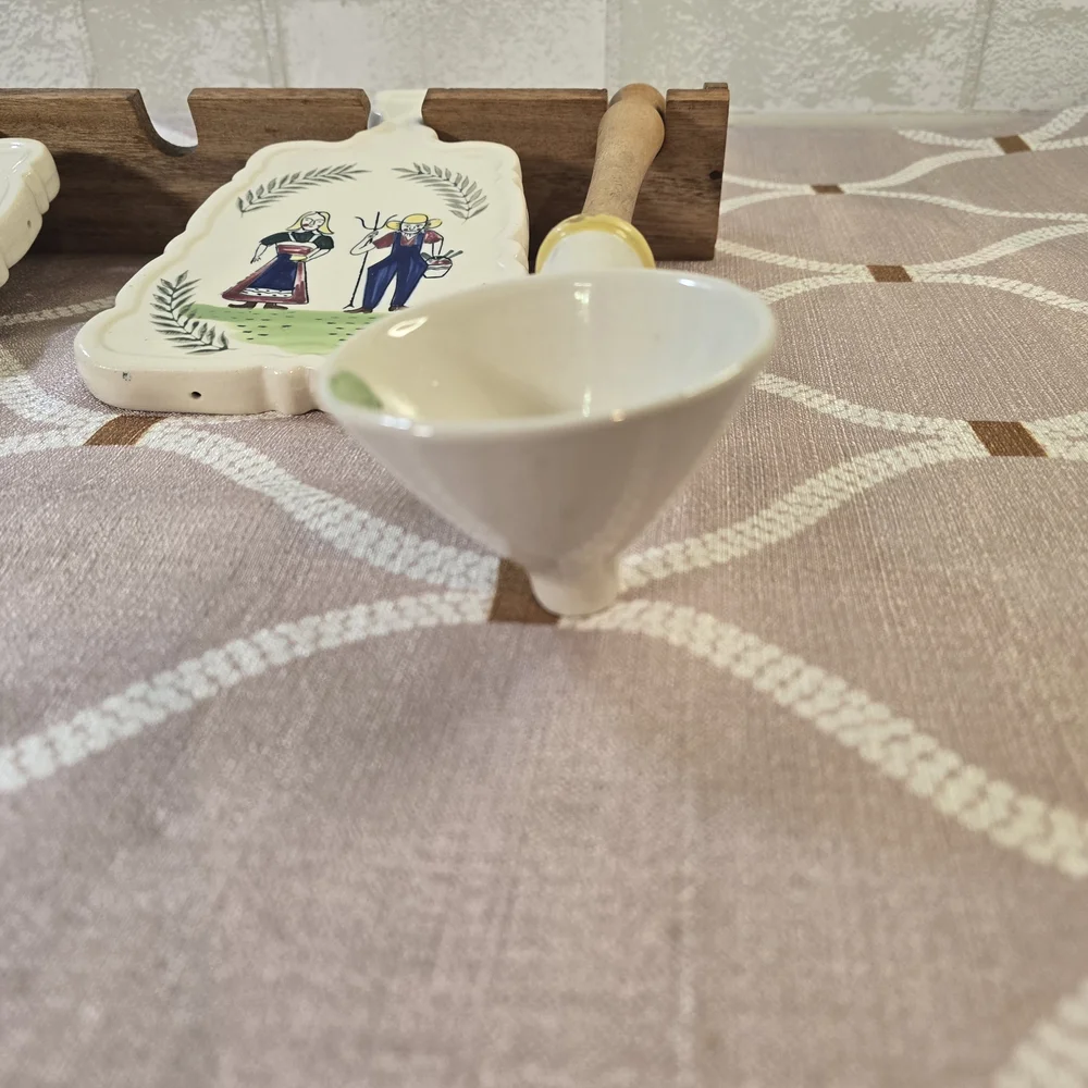 Vintage Hand Painted Wood Handle Gourmet Set w/ Rack Folk Art Trivet